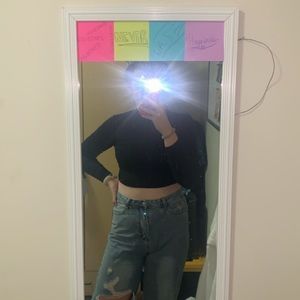 cute mock neck crop top!